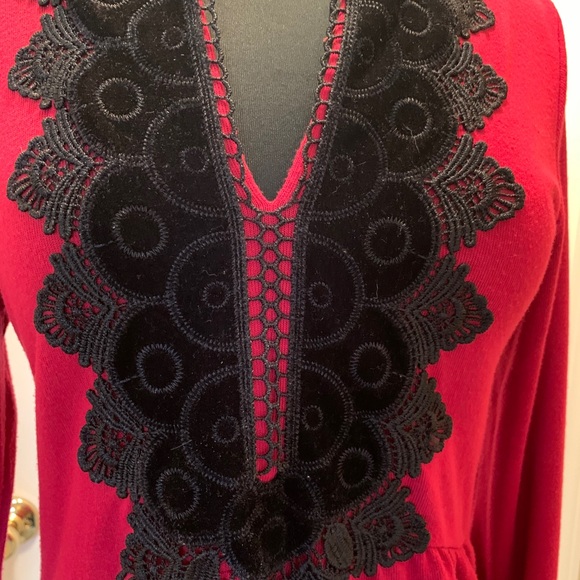 August Silk burgundy bell sleeve velvet trim sz M - Picture 3 of 5